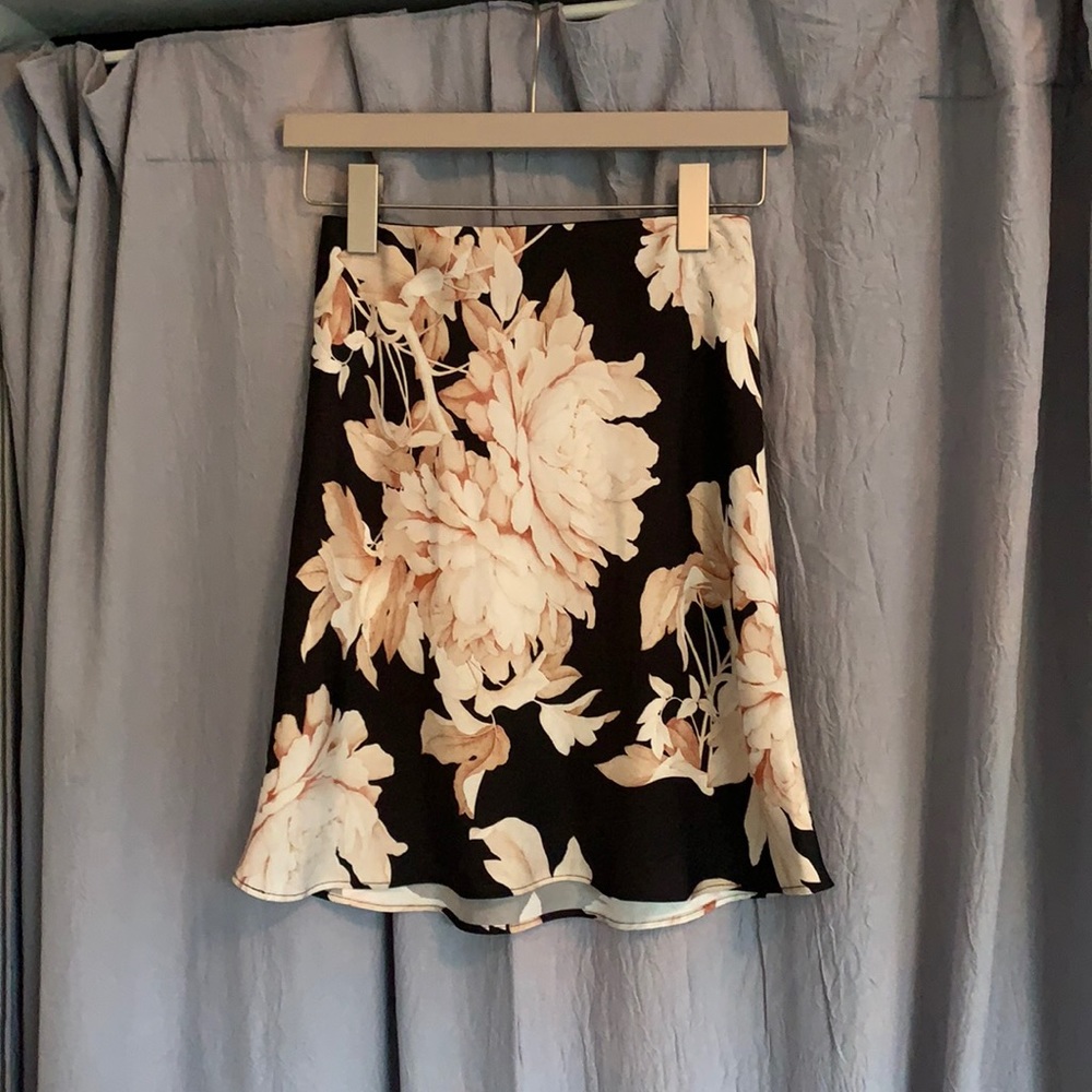Babaton Aritzia slip mini skirt size 0